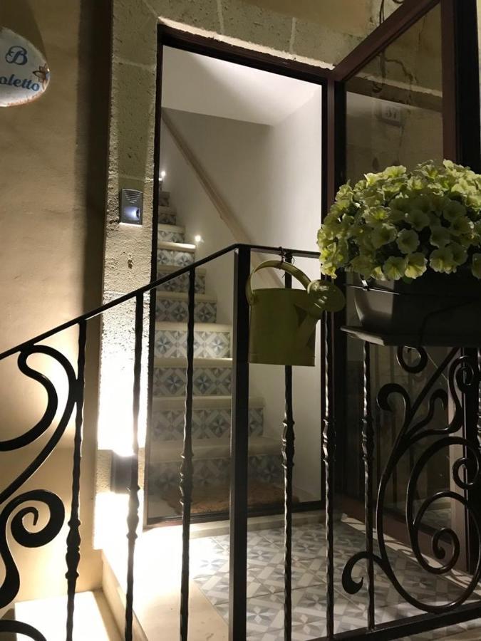 Al Vicoletto Bed & Breakfast Sava Exterior photo